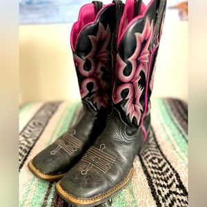 Ariat cowboy boots